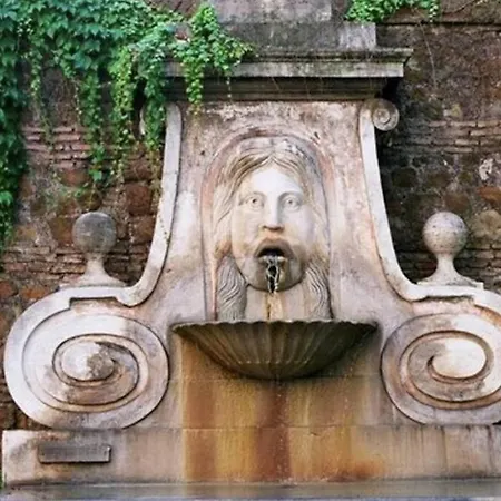 Giulia * Rome